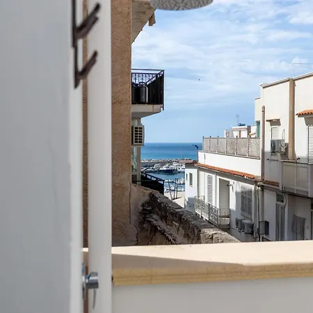 Porto Di Mare Apartment
